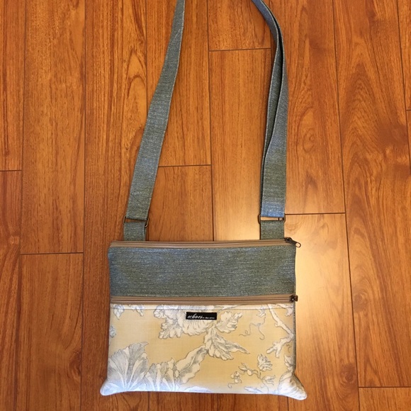 One of a Kind Purse - Picture 2 of 9